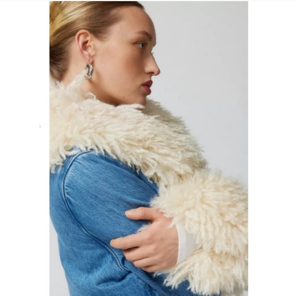 New BlankNYC  course denim jacket coat in blue - Picture 8 of 14